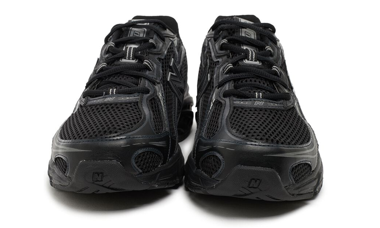 New Balance 740 Black – Produktansicht 3